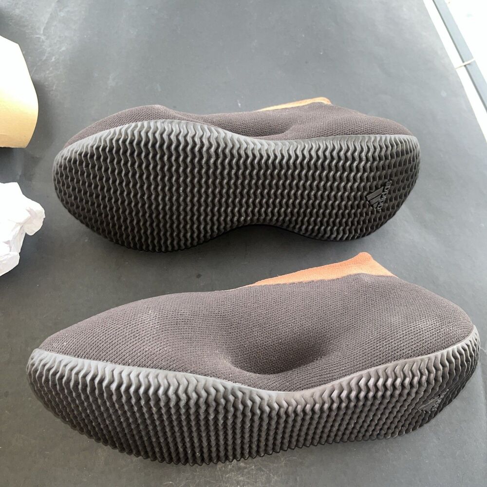Size 5 - adidas Yeezy Knit Runner Stone Carbon - Picture 9 of 9